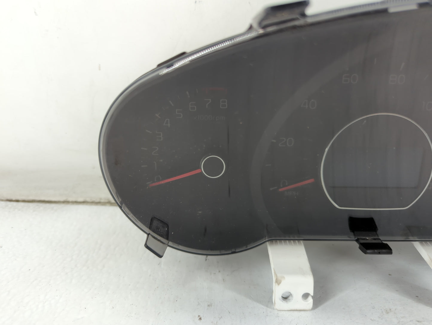 2014-2015 Kia Soul Instrument Cluster Speedometer Gauges P/N:94006-B2510 Fits Fits 2014 2015 OEM Used Auto Parts - Oemusedau