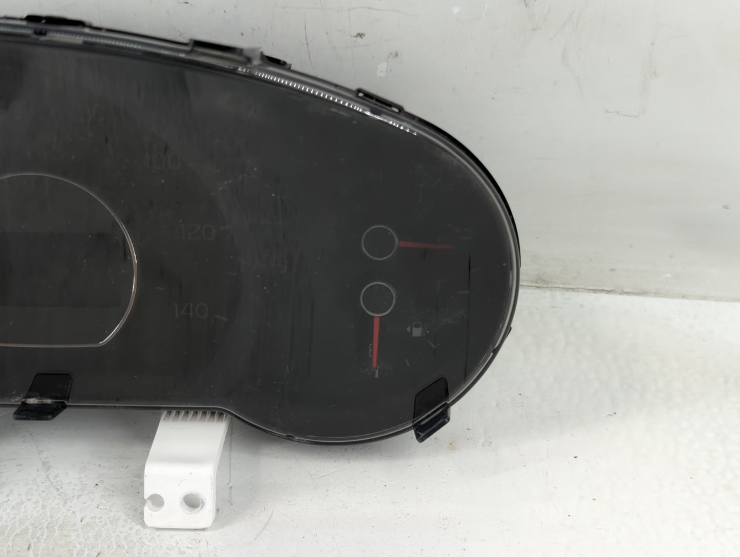 2014-2015 Kia Soul Instrument Cluster Speedometer Gauges P/N:94006-B2510 Fits Fits 2014 2015 OEM Used Auto Parts - Oemusedau