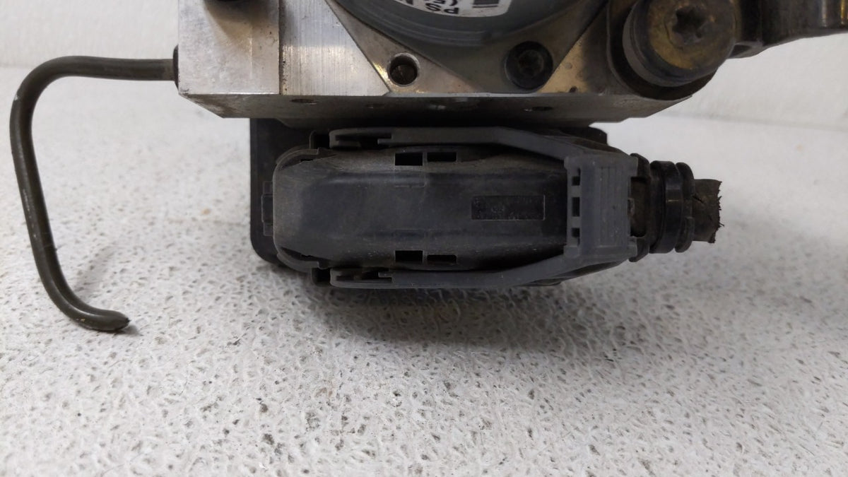 2014-2015 Kia Soul Anti-Lock Brake ABS Pump Module Actuator OEM P/N:58900-B2506 Fits Fits 2014 2015 OEM Used Auto Parts - Oe