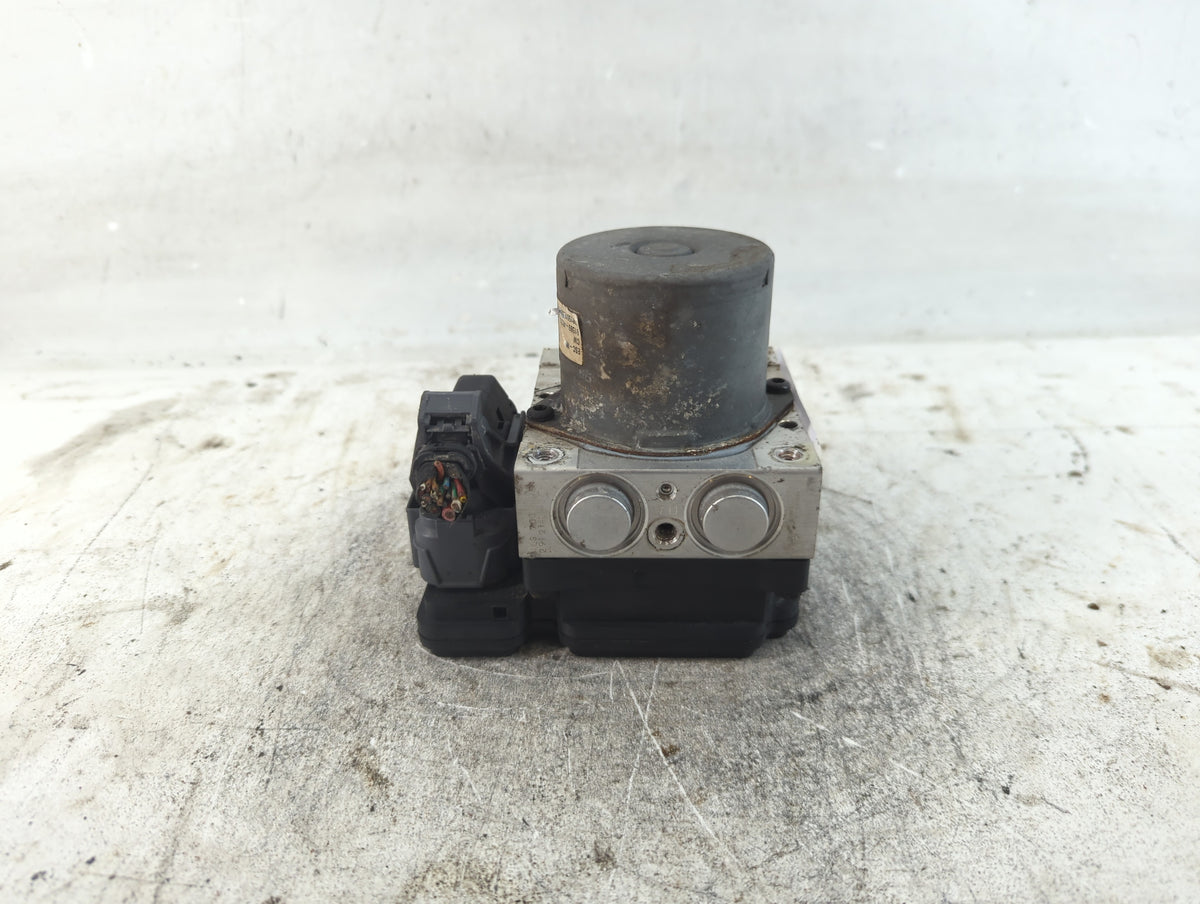 2015 Kia Soul Ev Anti-Lock Brake ABS Pump Module Actuator OEM P/N:58900-B2506 Fits Fits 2014 OEM Used Auto Parts - Oemusedau
