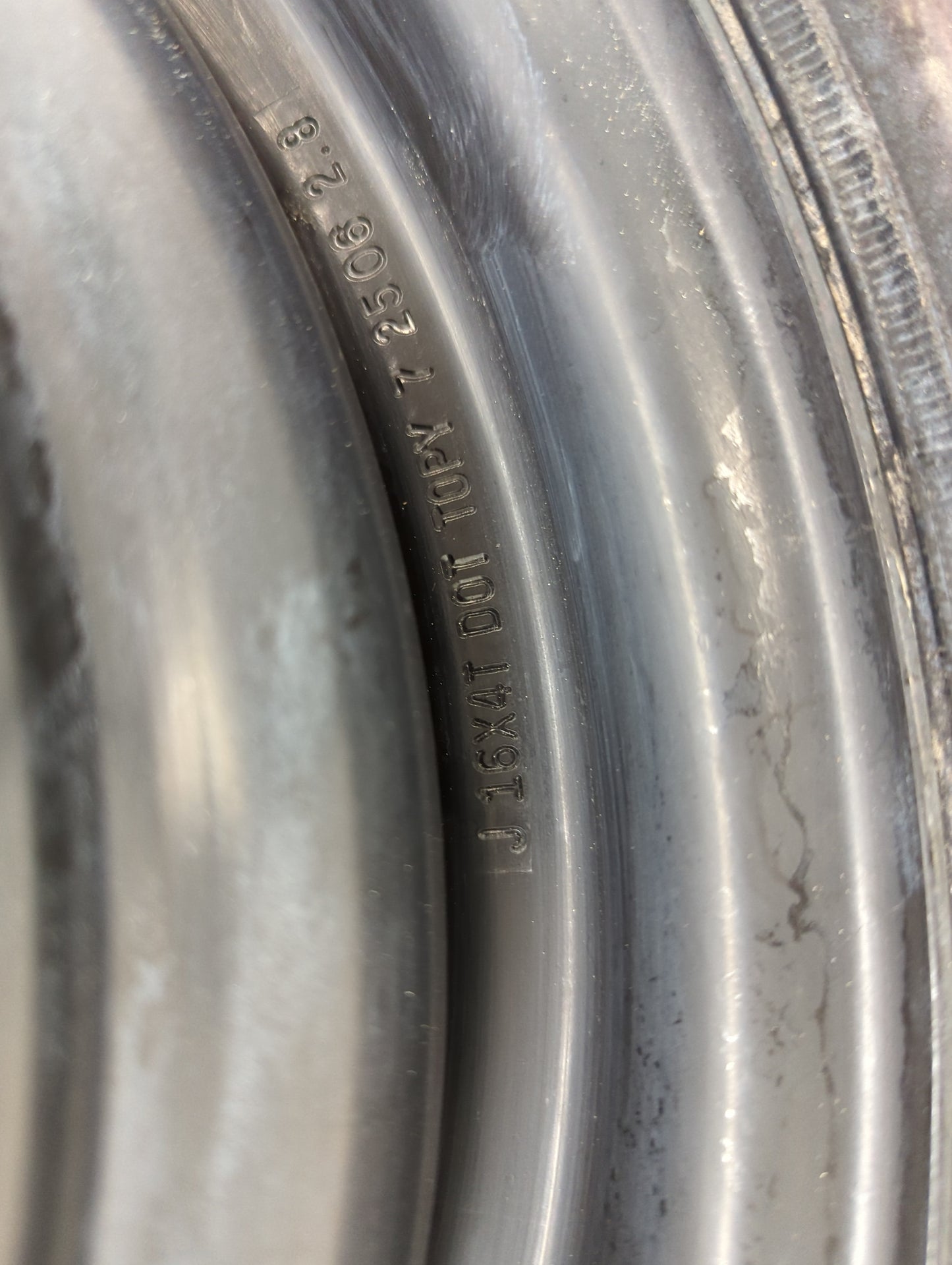 2006-2016 Kia Sportage Spare Donut Tire Wheel Rim Oem - Oemusedautoparts1.com