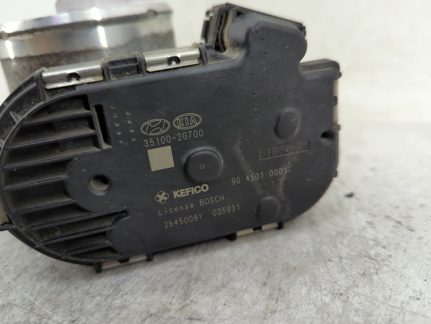 2014-2016 Kia Sportage Throttle Body P/N:90 4501 0001 35100-2G700 Fits Fits 2011 2012 2013 2014 2015 2016 OEM Used Auto Part