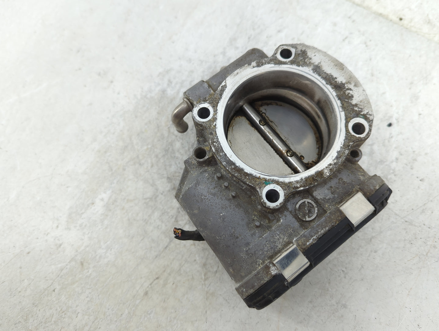 2014-2016 Kia Sportage Throttle Body P/N:90 4501 0001 35100-2G700 Fits Fits 2011 2012 2013 2014 2015 2016 OEM Used Auto Part