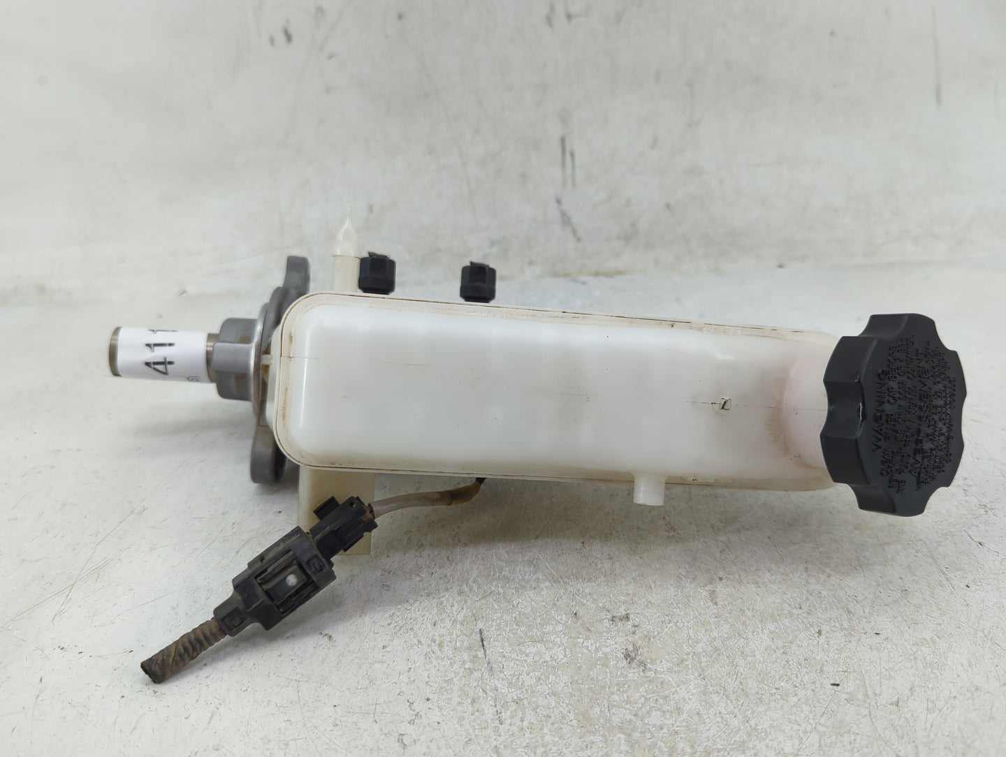 2011-2016 Kia Sportage Brake Master Cylinder - Oemusedautoparts1.com