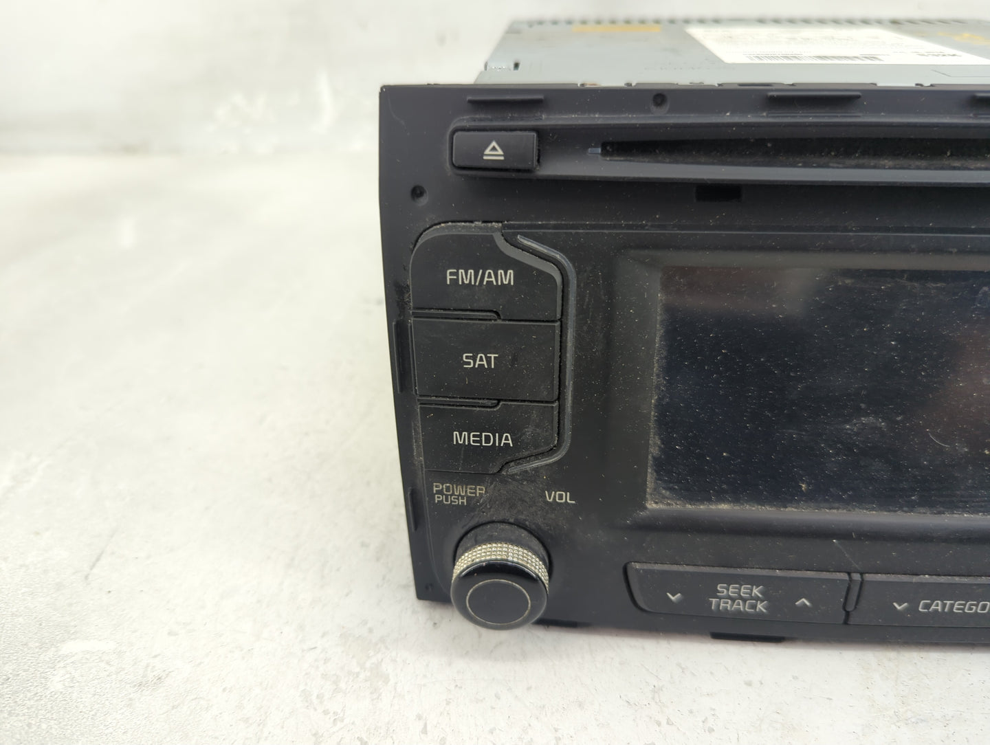 2014-2016 Kia Sportage Radio AM FM Cd Player Receiver Replacement P/N:96190-3W910WK Fits Fits 2014 2015 2016 OEM Used Auto P