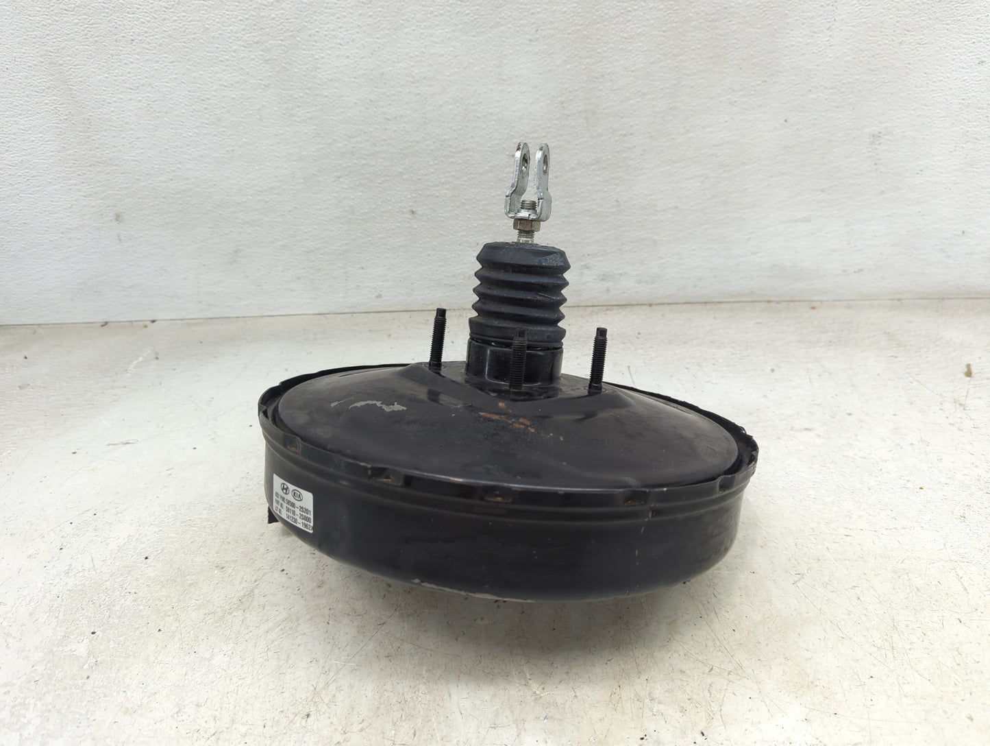 2011-2016 Kia Sportage Power Brake Booster Oem - Oemusedautoparts1.com