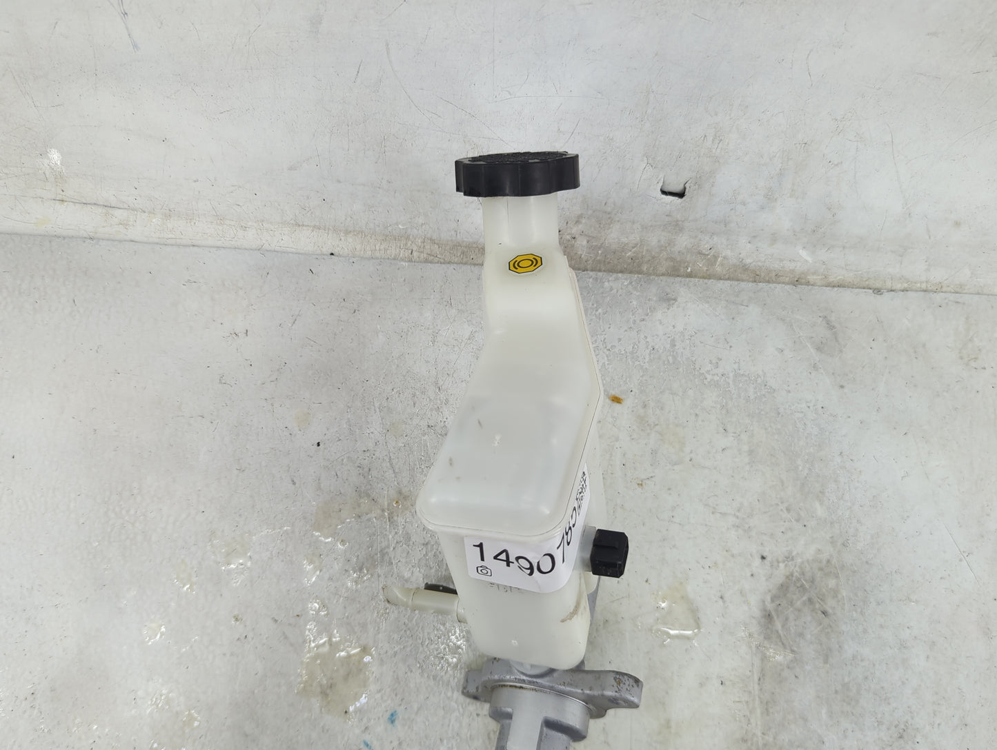 2011-2016 Kia Sportage Brake Master Cylinder 1490785 - Oemusedautoparts1.com