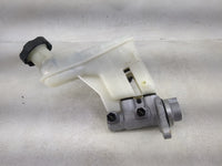 2011-2016 Kia Sportage Brake Master Cylinder 1490950 - Oemusedautoparts1.com