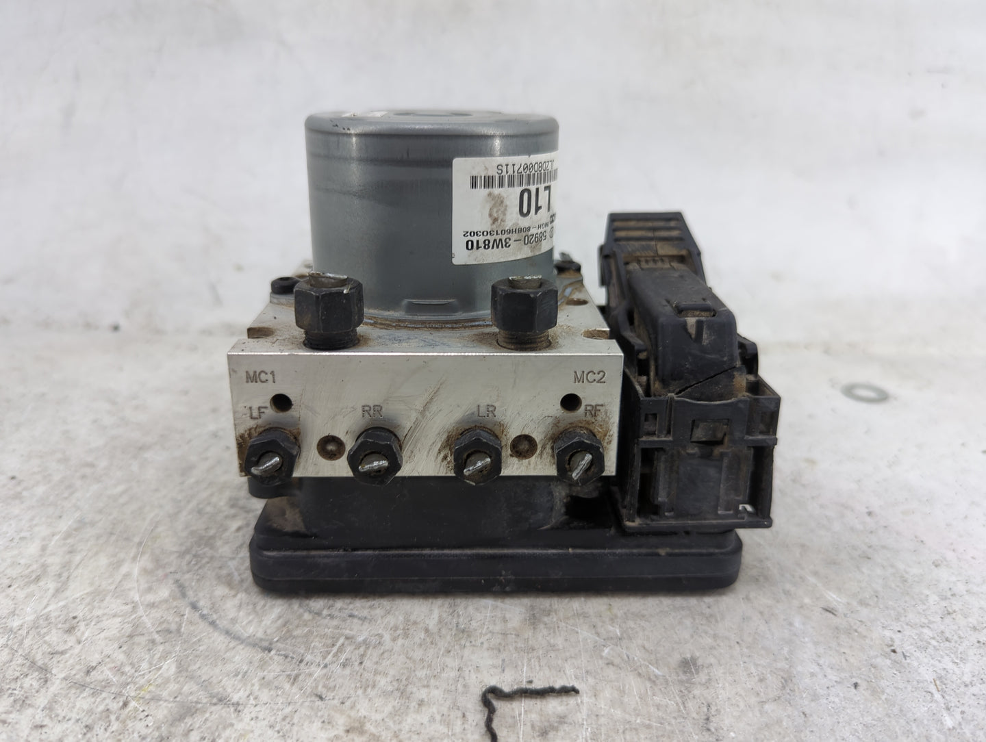 2014-2016 Kia Sportage ABS Pump Control Module Replacement P/N:58920-3W810 BE60030305 Fits Fits 2014 2015 2016 OEM Used Auto