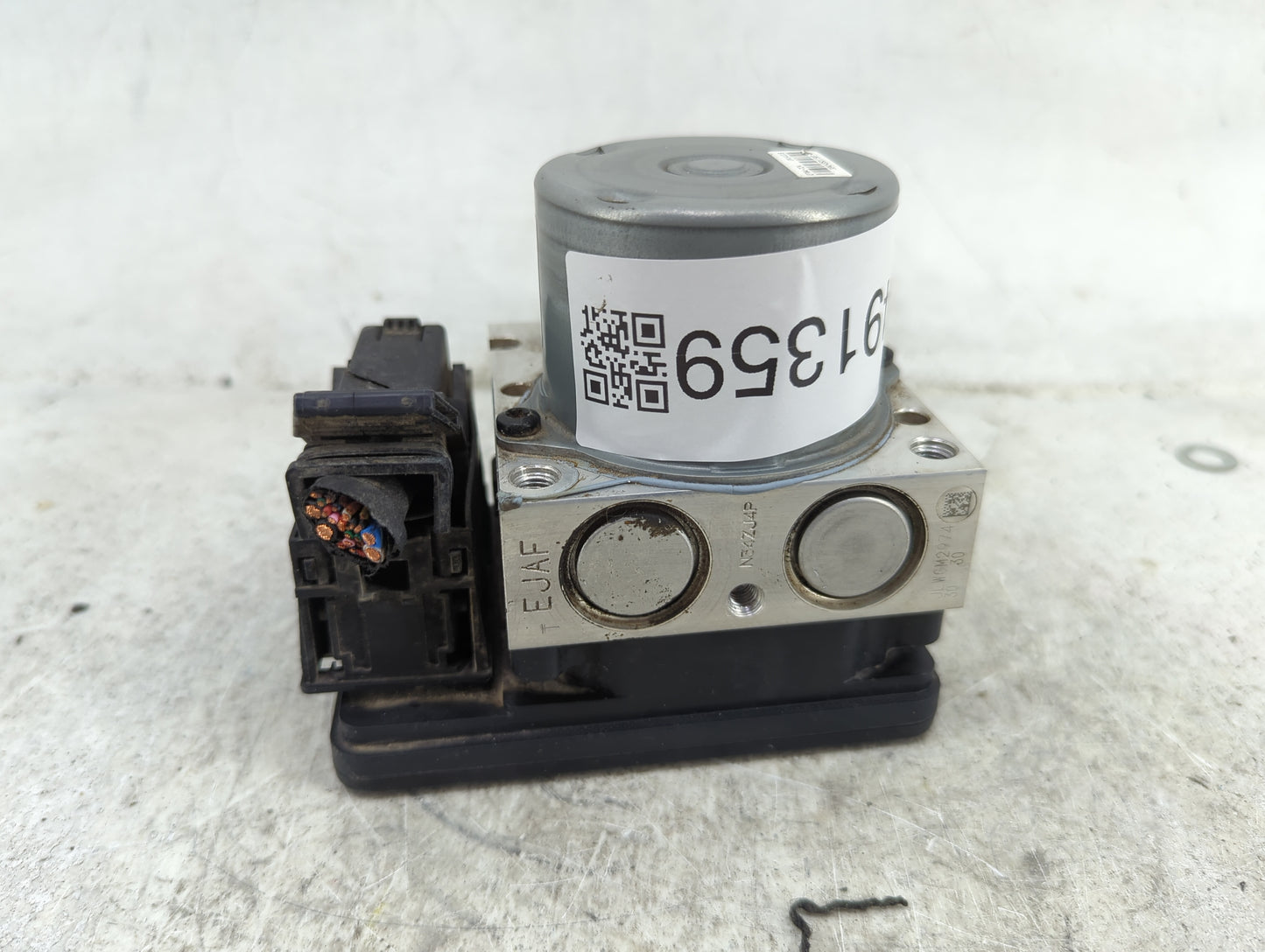 2014-2016 Kia Sportage ABS Pump Control Module Replacement P/N:58920-3W810 BE60030305 Fits Fits 2014 2015 2016 OEM Used Auto