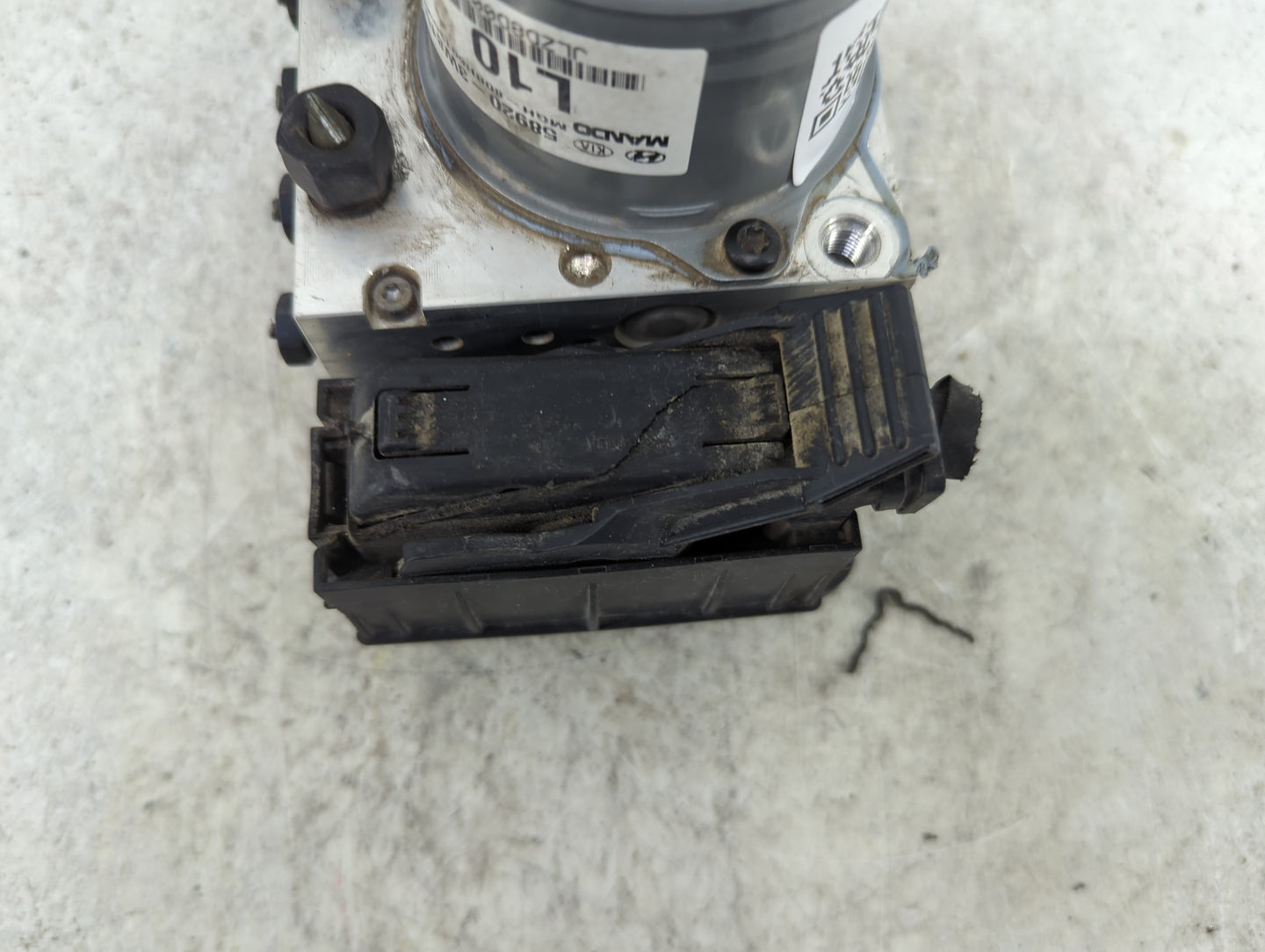 2014-2016 Kia Sportage ABS Pump Control Module Replacement P/N:58920-3W810 BE60030305 Fits Fits 2014 2015 2016 OEM Used Auto