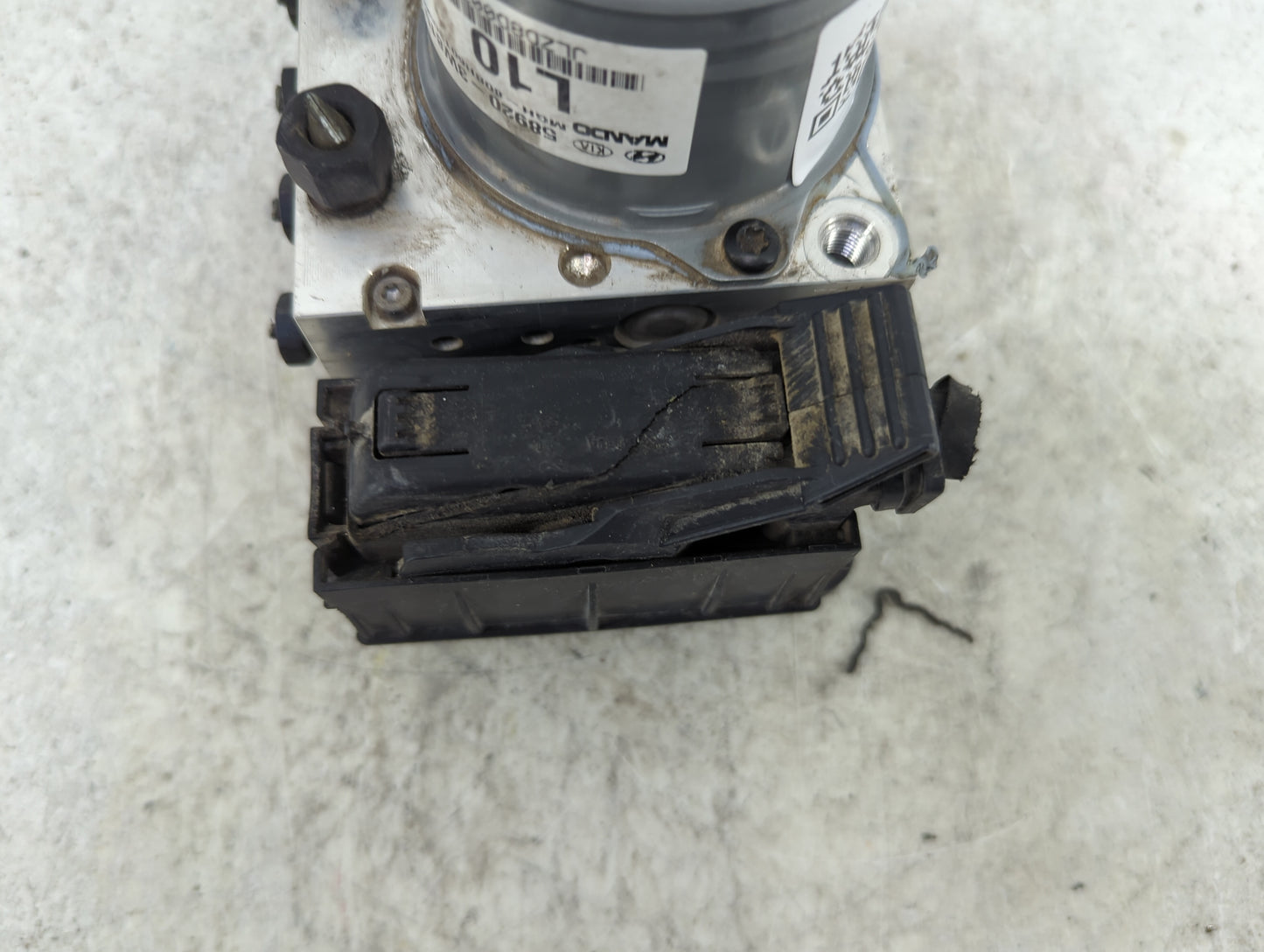 2014-2016 Kia Sportage ABS Pump Control Module Replacement P/N:58920-3W810 BE60030305 Fits Fits 2014 2015 2016 OEM Used Auto