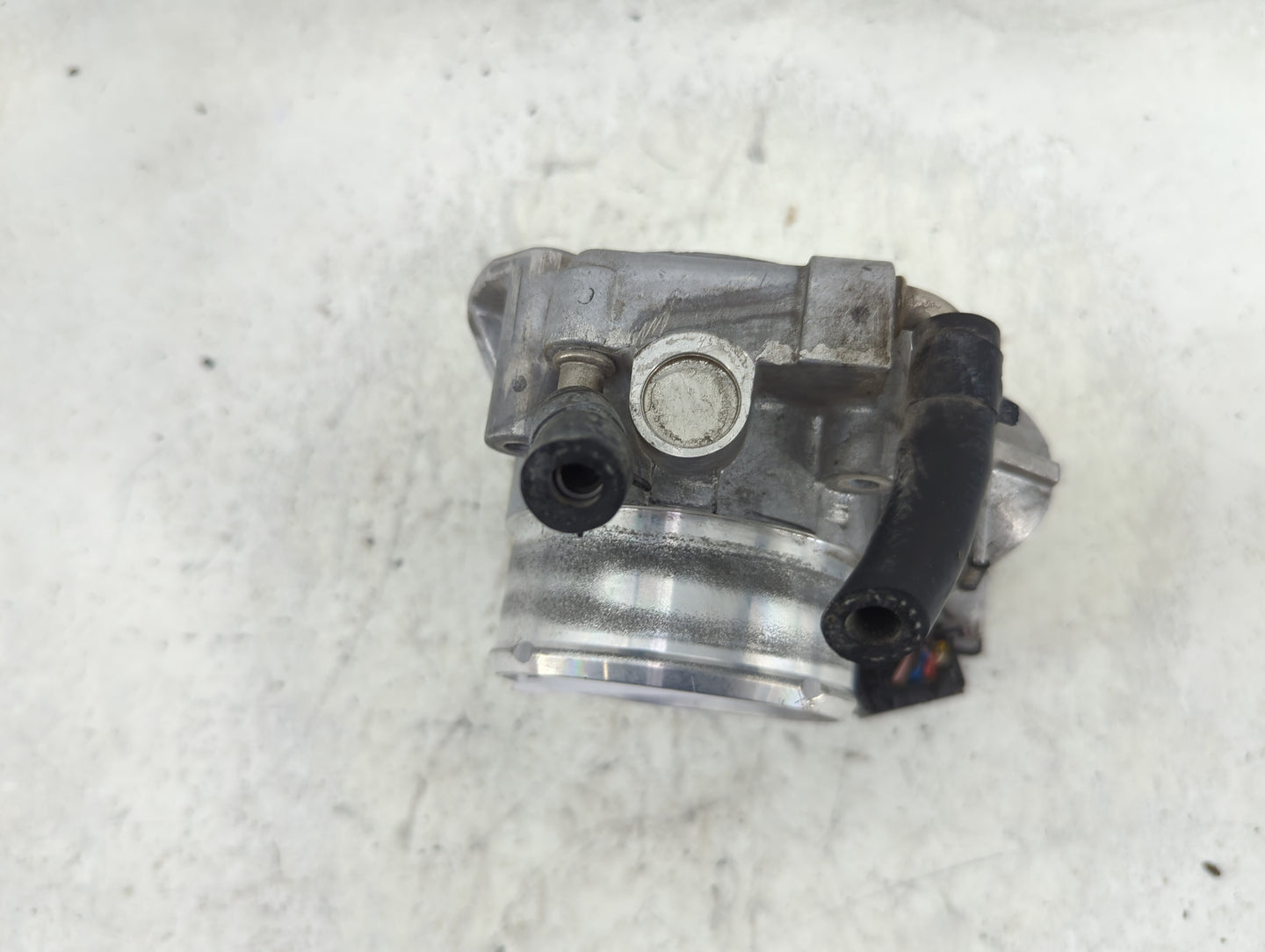 2014-2016 Kia Sportage Throttle Body P/N:35100-2G700 2b45226X, 90 4501 0001 Fits Fits 2011 2012 2013 2014 2015 2016 OEM Used