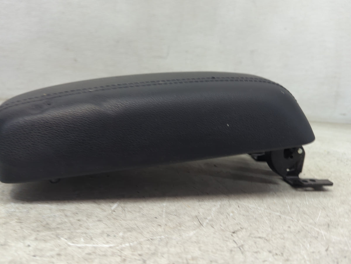 2015 Kia Sportage Center Console Armrest Cover Lid Fits OEM Used Auto Parts - Oemusedautoparts1.com