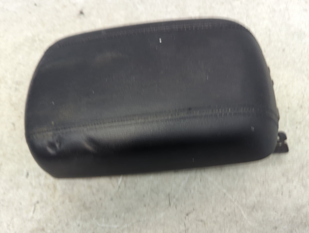 2015 Kia Sportage Center Console Armrest Cover Lid Fits OEM Used Auto Parts - Oemusedautoparts1.com