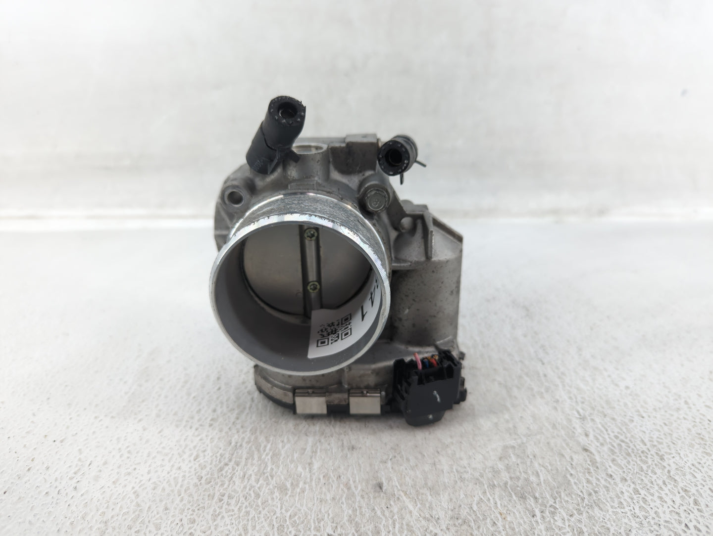2014-2016 Kia Sportage Throttle Body P/N:35100-2G700 Fits Fits 2011 2012 2013 2014 2015 2016 OEM Used Auto Parts - Oemusedau