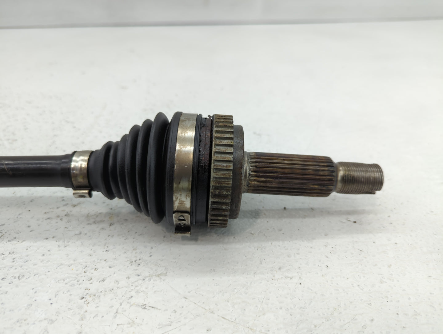 2015 Kia Sportage Axle Shaft Rear Passenger Cv C/v - Oemusedautoparts1.com
