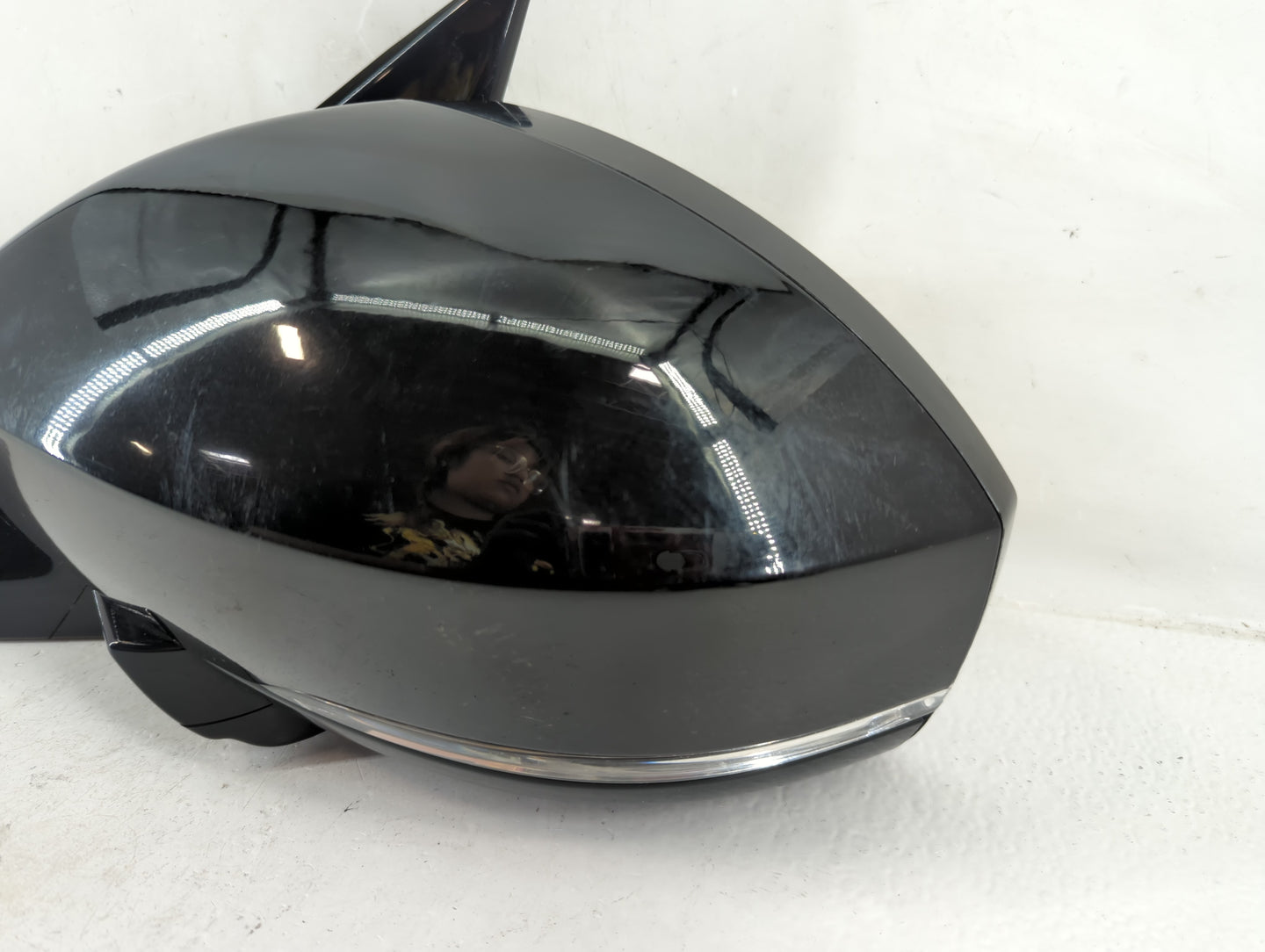 2015-2017 Land Rover Discovery Driver Side View Mirror - Left Door Mirror OEM Used - Oemusedautoparts1.com
