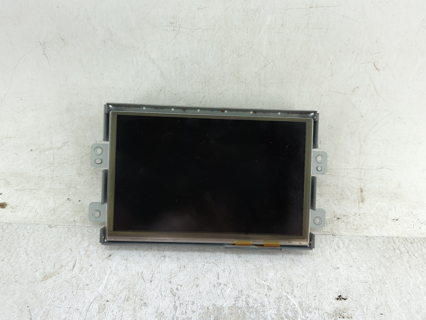 2015-2019 Land Rover Discovery Sport Information Display Screen - Oemusedautoparts1.com