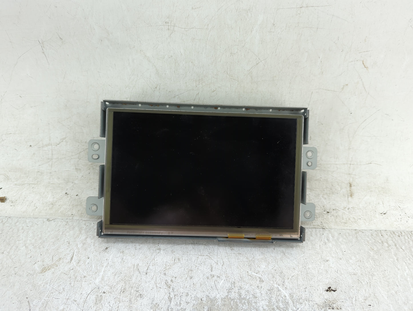 2015-2019 Land Rover Discovery Sport Information Display Screen - Oemusedautoparts1.com