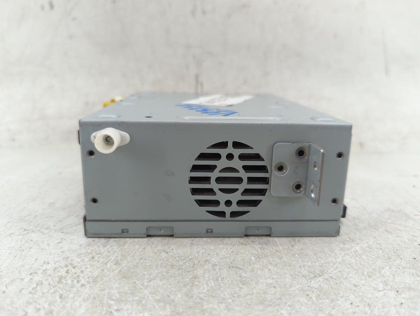 2015-2016 Land Rover Discovery Sport Radio AM FM Cd Player Receiver Replacement P/N:FK72-18K812-DC Fits Fits 2015 2016 OEM U