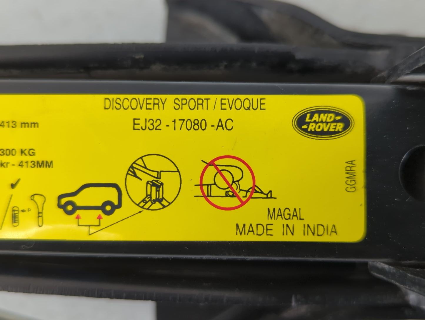 2015 Land Rover Discovery Sport Spare Scissor Car Jack - Oemusedautoparts1.com