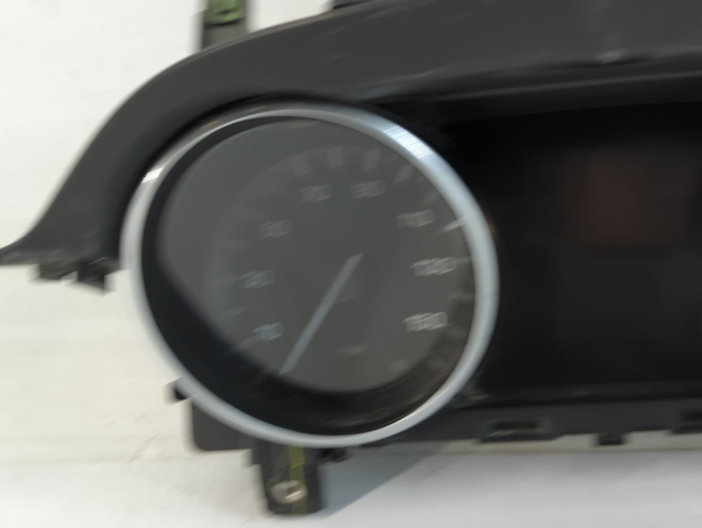 2015 Land Rover Discovery Sport Instrument Cluster Speedometer Gauges P/N:FK7210849CH Fits OEM Used Auto Parts - Oemusedauto