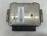 2015 Land Rover Evoque PCM Engine Control Computer ECU ECM PCU OEM P/N:EJ32-12B684-MC 0261S10410 Fits Fits 2014 2016 2017 OE