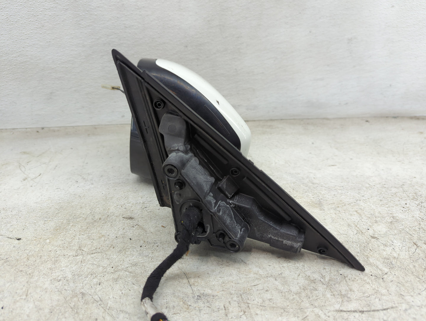 2015 Land Rover Evoque Driver Side View Mirror - Left Door Mirror OEM Used - Oemusedautoparts1.com