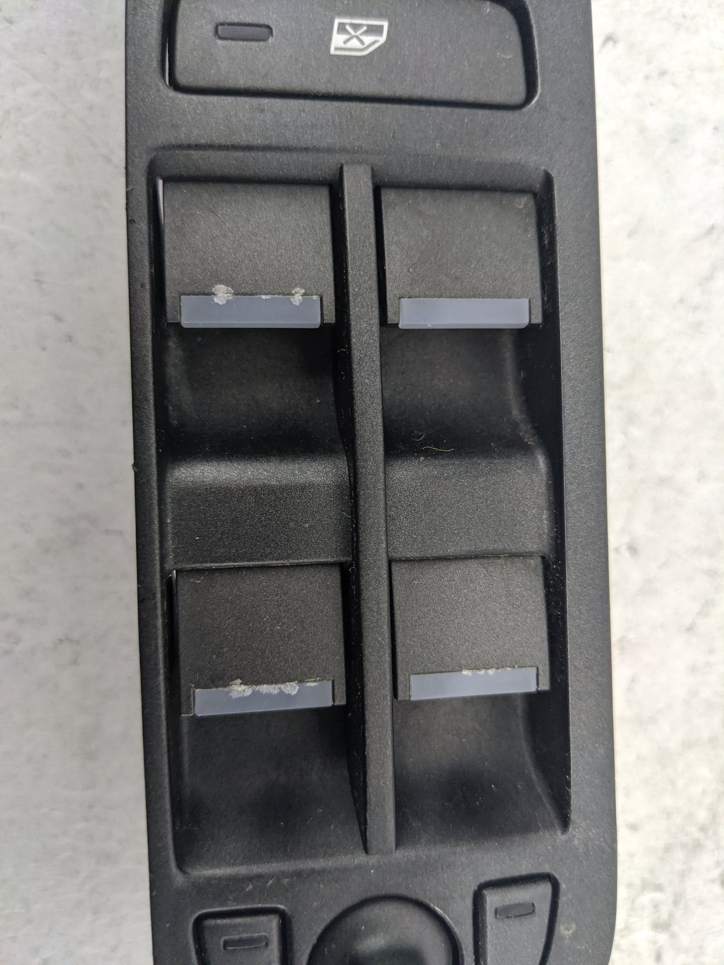 2015 Land Rover Evoque Master Power Window Switch Replacement Driver Side Left P/N:54666 Fits OEM Used Auto Parts - Oemuseda