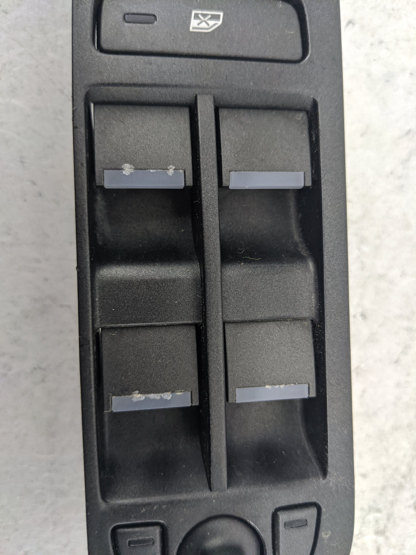 2015 Land Rover Evoque Master Power Window Switch Replacement Driver Side Left P/N:54666 Fits OEM Used Auto Parts - Oemuseda