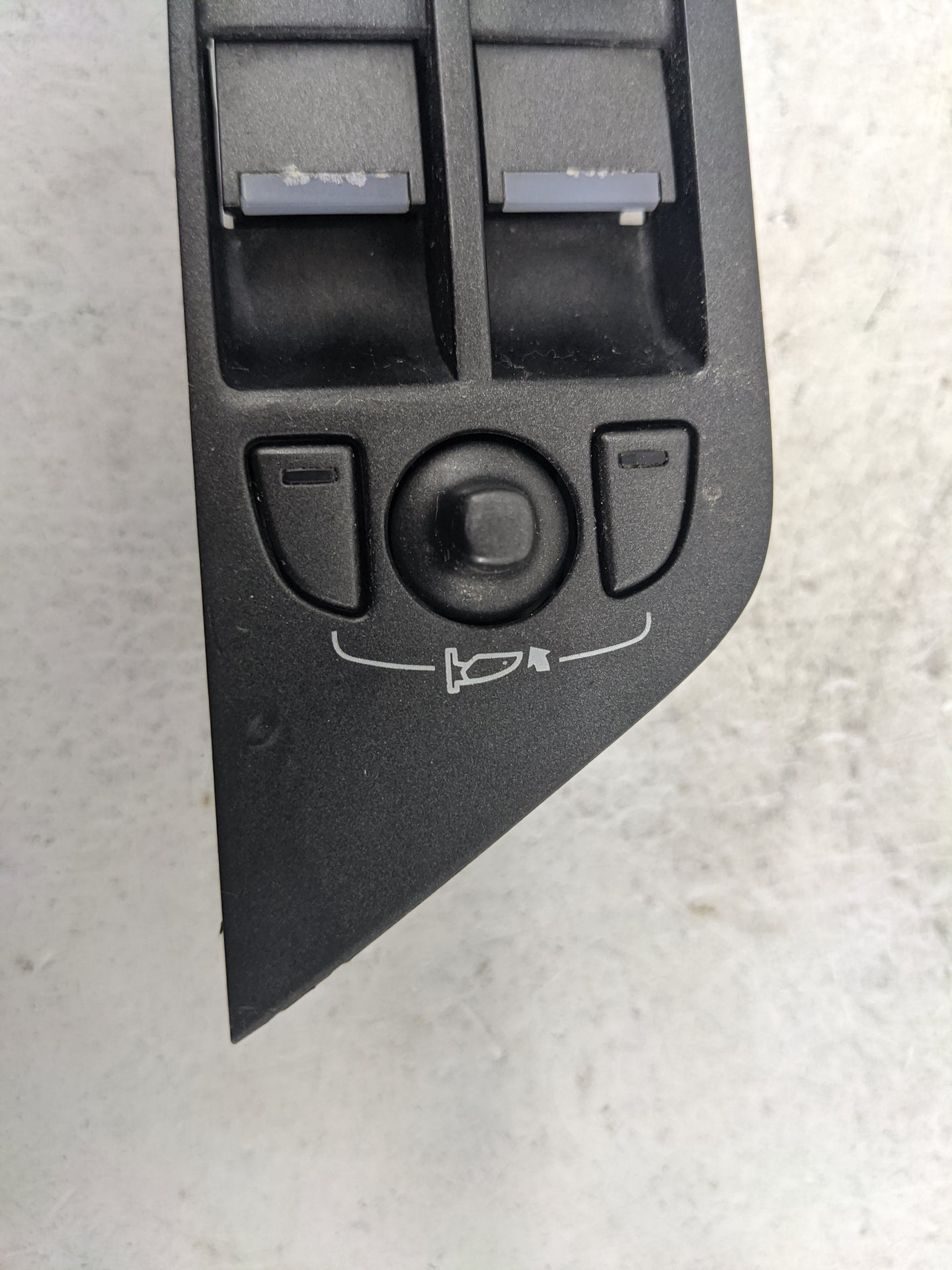 2015 Land Rover Evoque Master Power Window Switch Replacement Driver Side Left P/N:54666 Fits OEM Used Auto Parts - Oemuseda