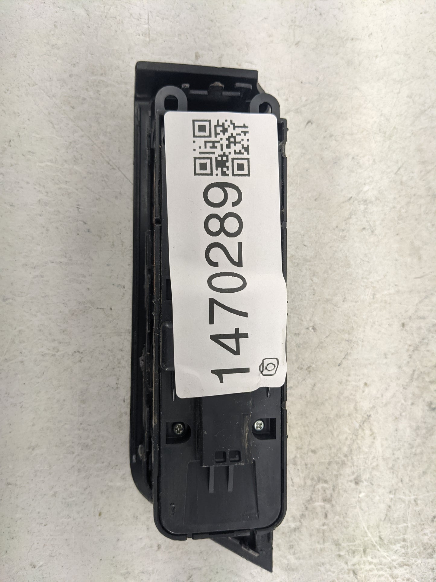2015 Land Rover Evoque Master Power Window Switch Replacement Driver Side Left P/N:54666 Fits OEM Used Auto Parts - Oemuseda