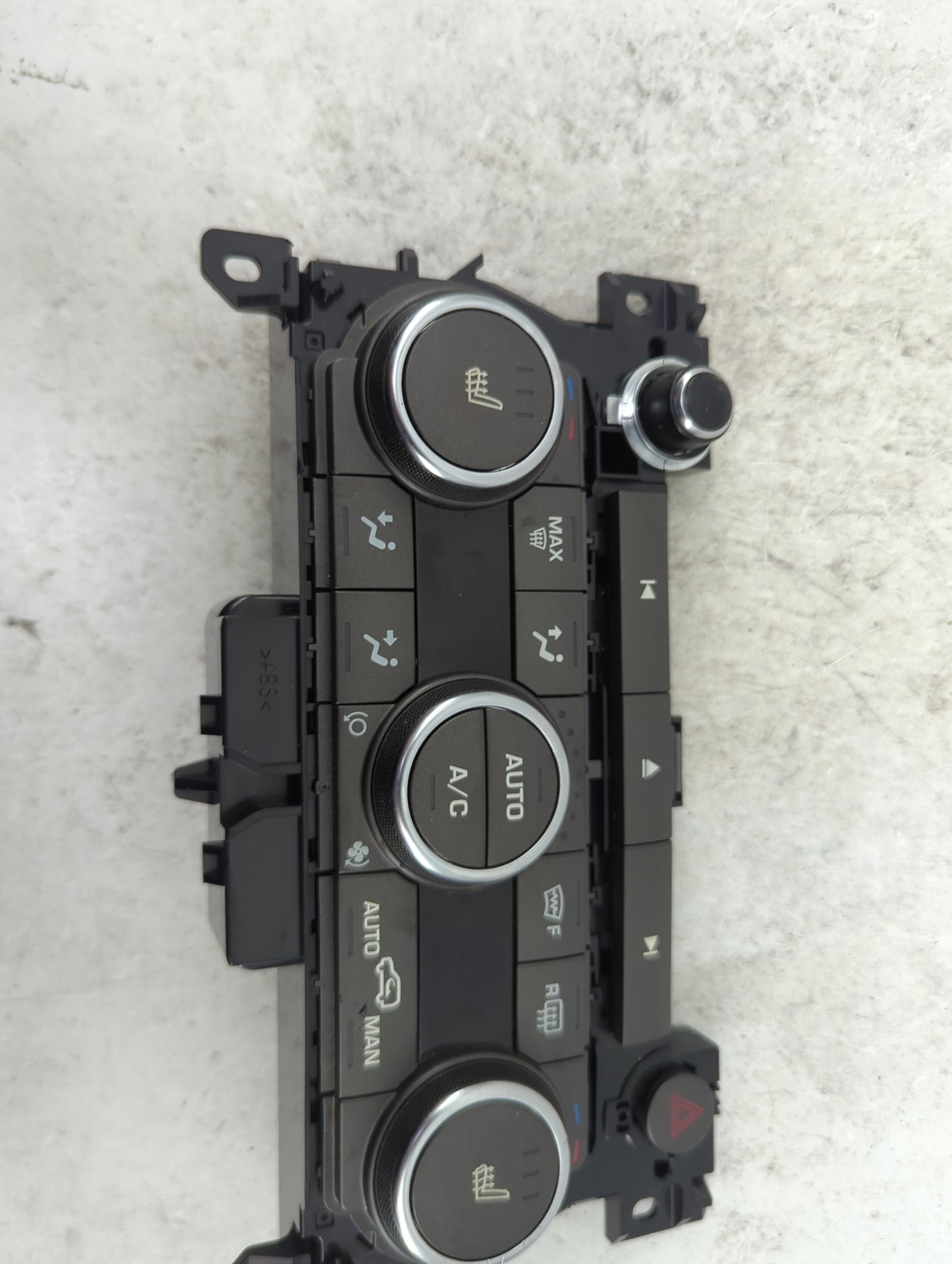 2015 Land Rover Evoque Climate Control Module Temperature AC/Heater Replacement P/N:141130-04 FBYDA, EJ32-14C239-HC Fits OEM