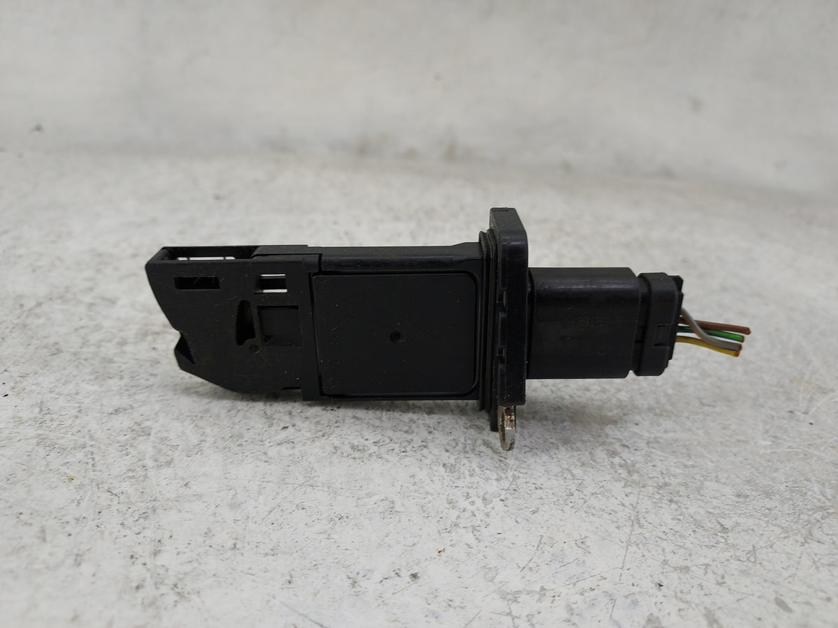 2013-2015 Land Rover Lr2 Mass Air Flow Meter Maf Sensor - Oemusedautoparts1.com