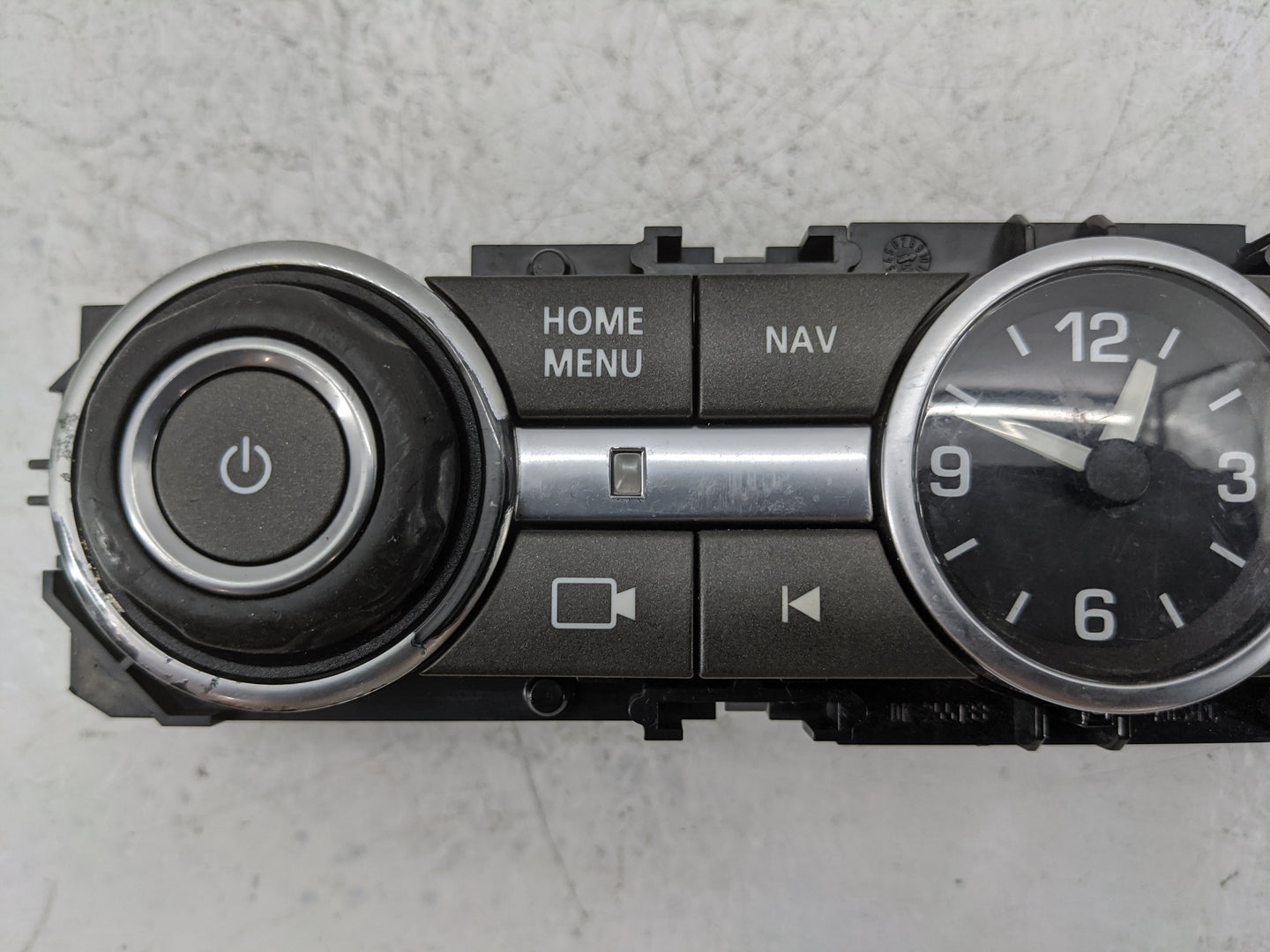 2014-2016 Land Rover Lr4 Radio Control Panel - Oemusedautoparts1.com