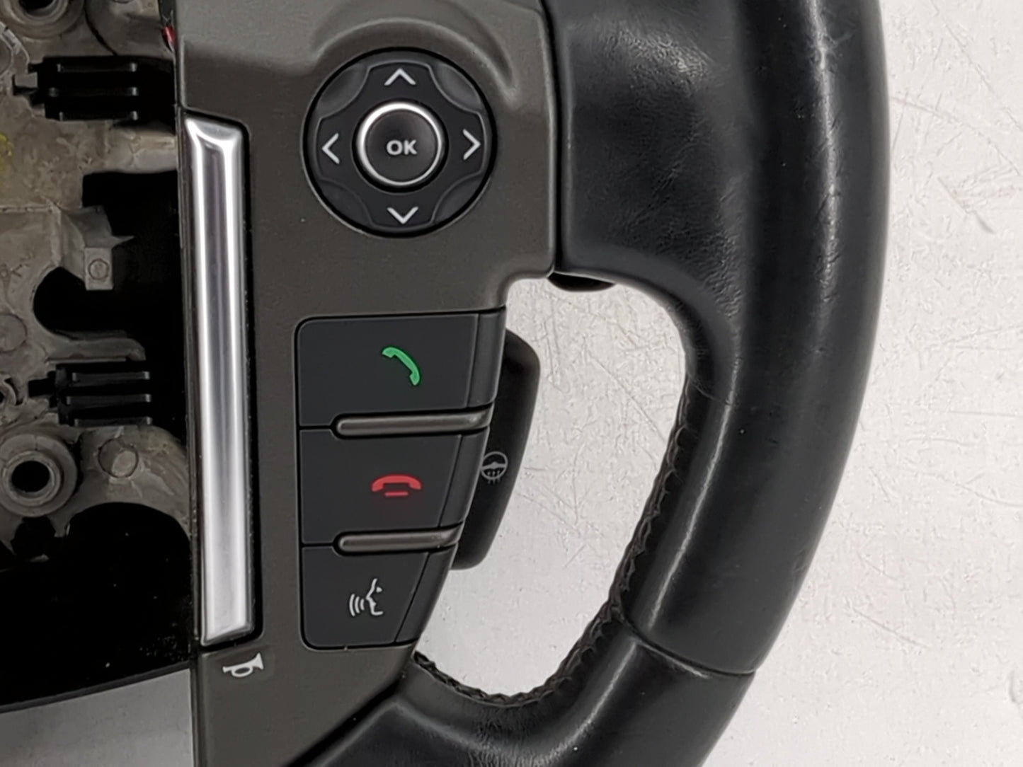 2015 Land Rover Lr4 Steering Wheel Oem Black - Oemusedautoparts1.com