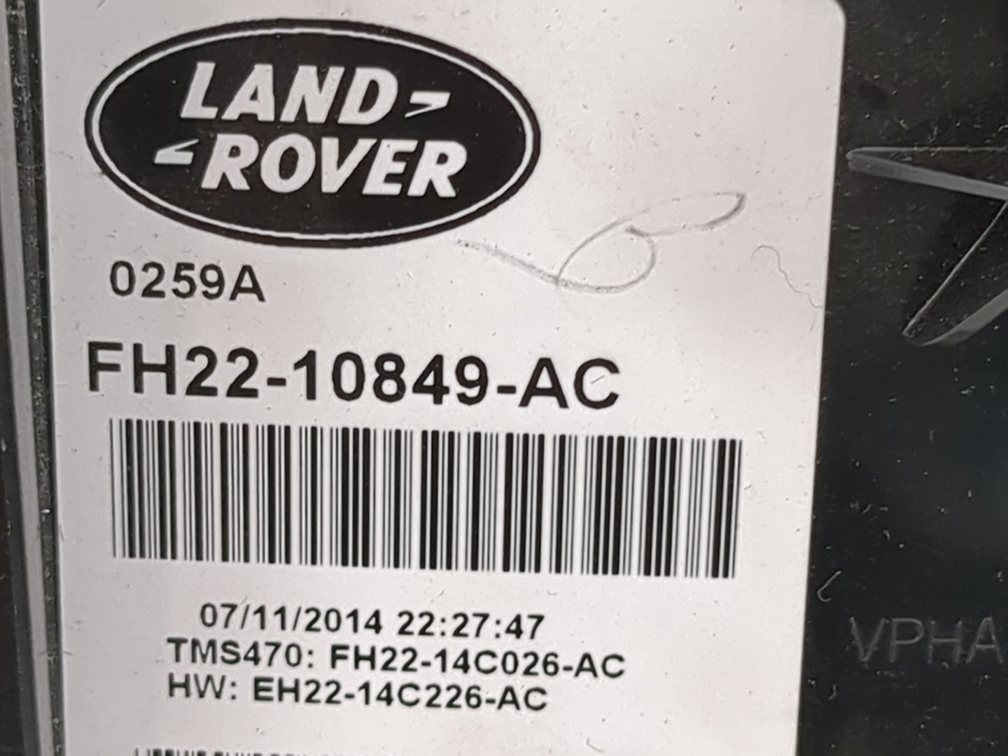 2015 Land Rover Lr4 Instrument Cluster Speedometer Gauges P/N:FH22-10849-AC FH22-14C026-AC, EH22-14C226-AC Miles: Fits OEM U