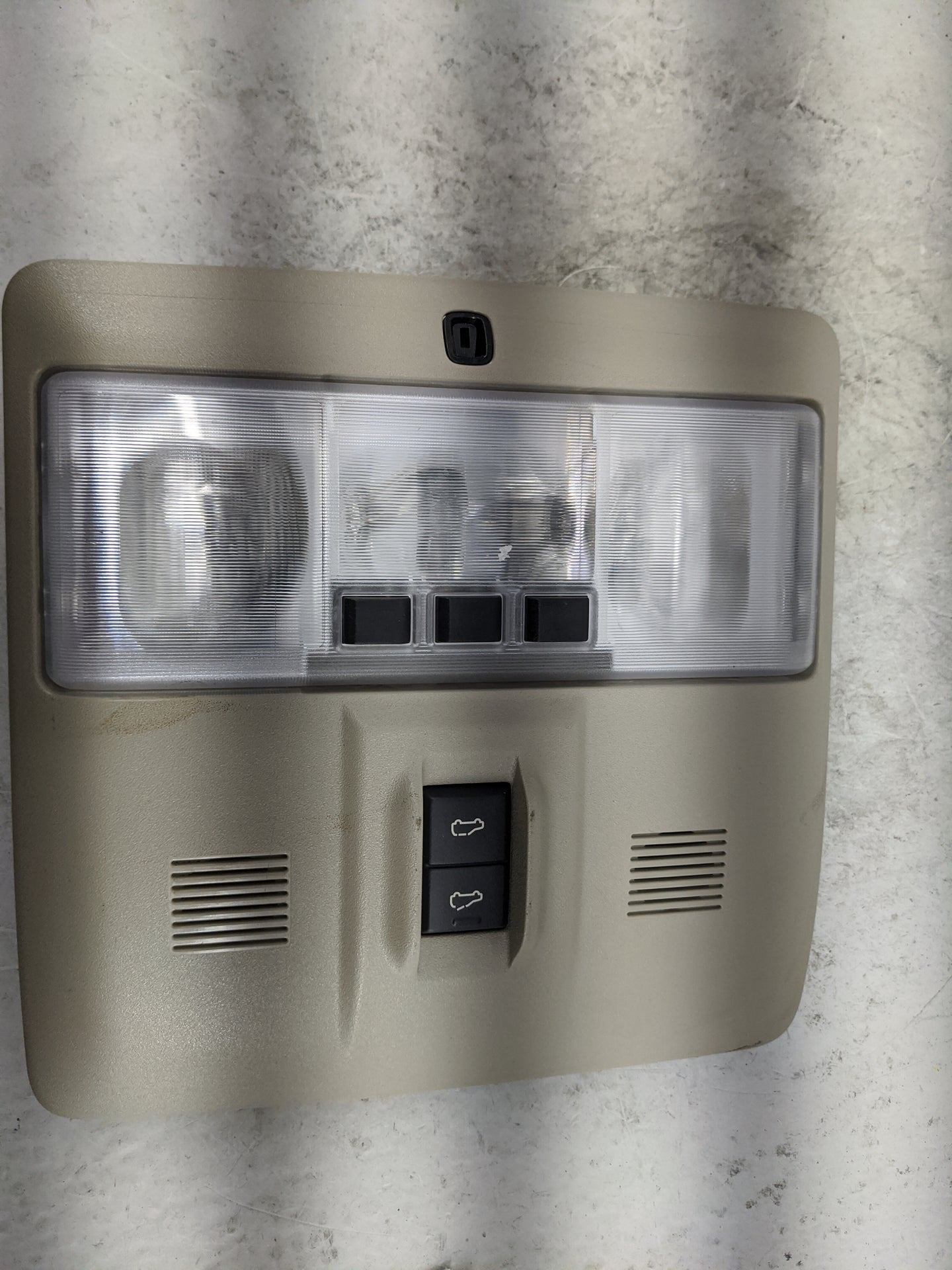 2015 Land Rover Lr4 Overhead Roof Console Tan - Oemusedautoparts1.com
