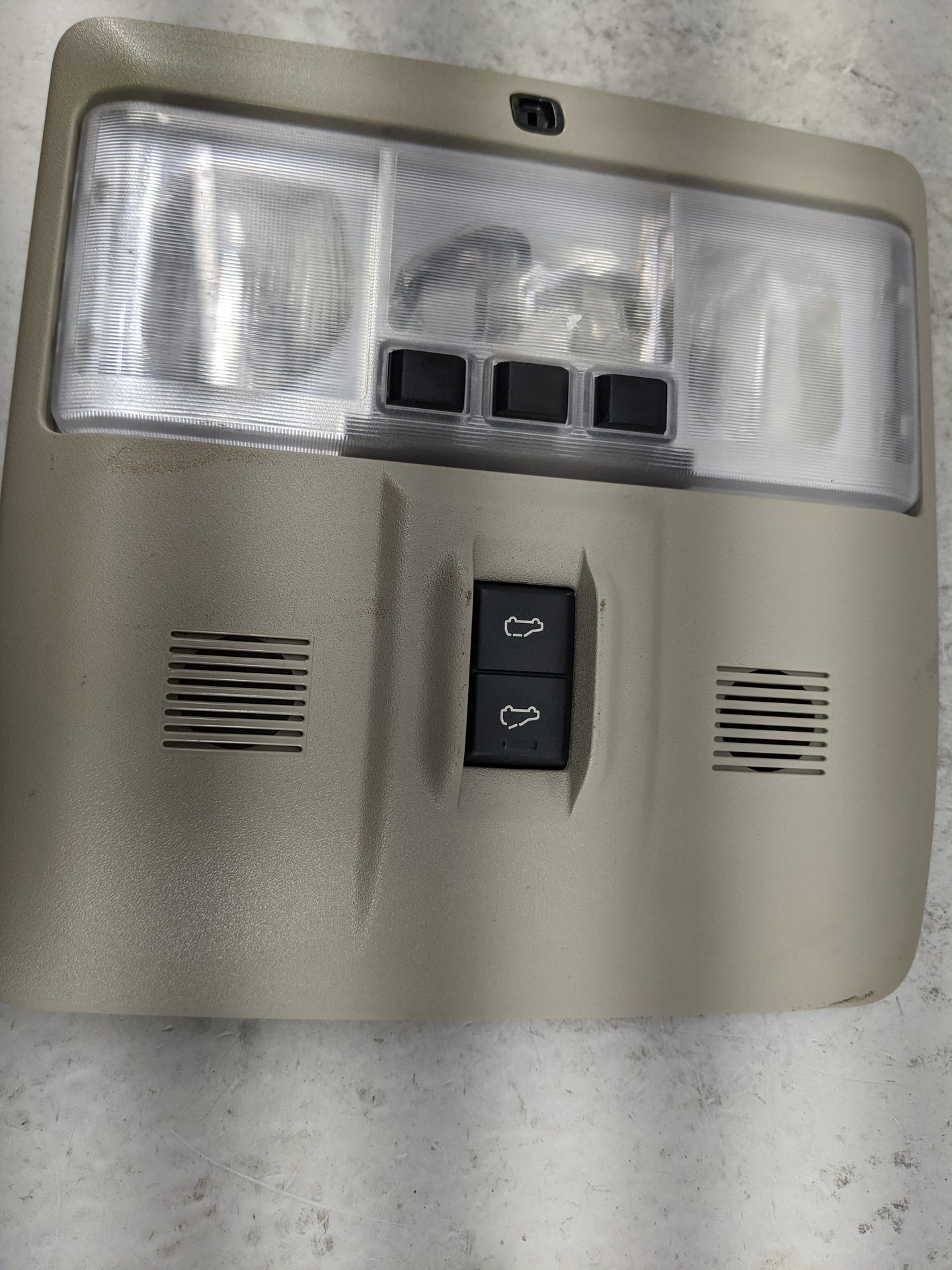 2015 Land Rover Lr4 Overhead Roof Console Tan - Oemusedautoparts1.com
