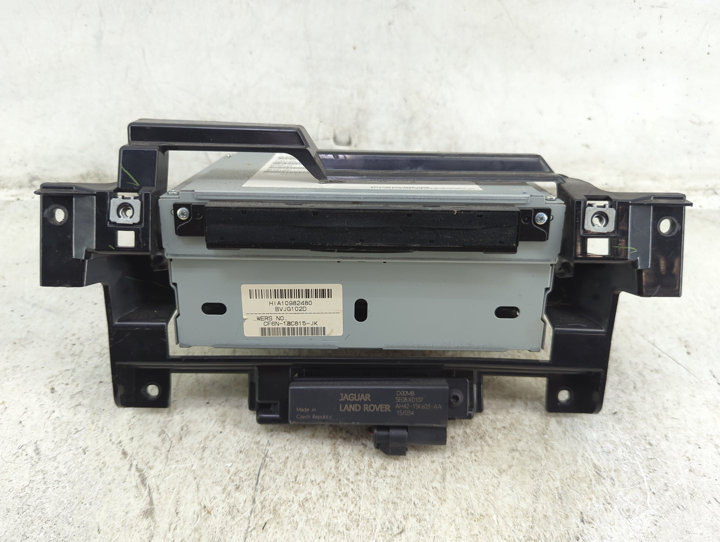 2012-2016 Land Rover Lr4 Radio AM FM Cd Player Receiver Replacement P/N:50645928 AA CF6N-18C815-JK Fits OEM Used Auto Parts 