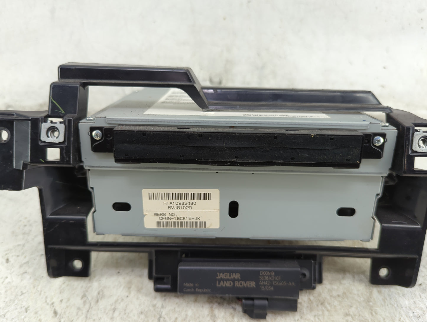 2012-2016 Land Rover Lr4 Radio AM FM Cd Player Receiver Replacement P/N:50645928 AA CF6N-18C815-JK Fits OEM Used Auto Parts 