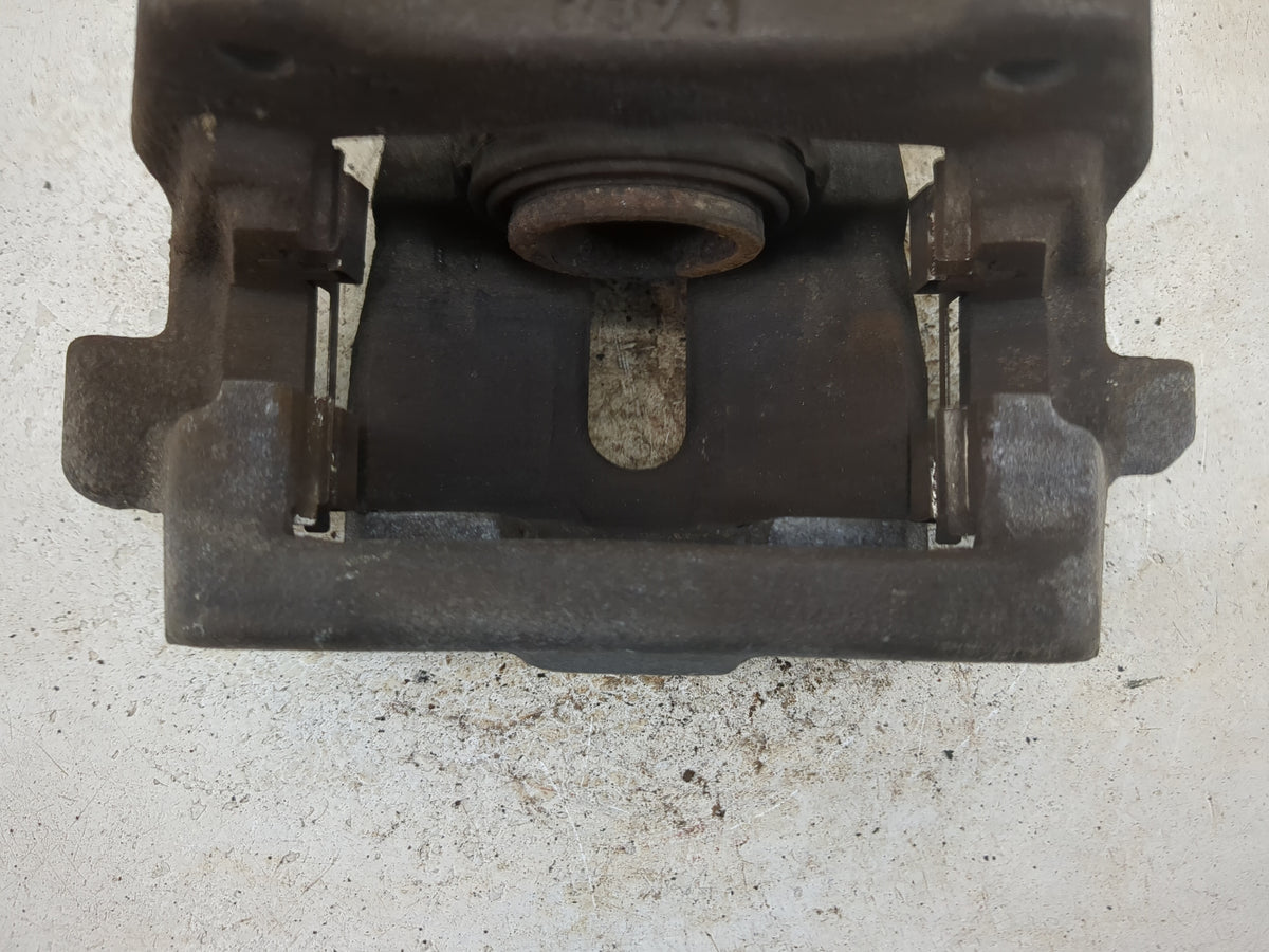 2014-2016 Land Rover Lr4 Rear Driver Left Brake Caliper - Oemusedautoparts1.com