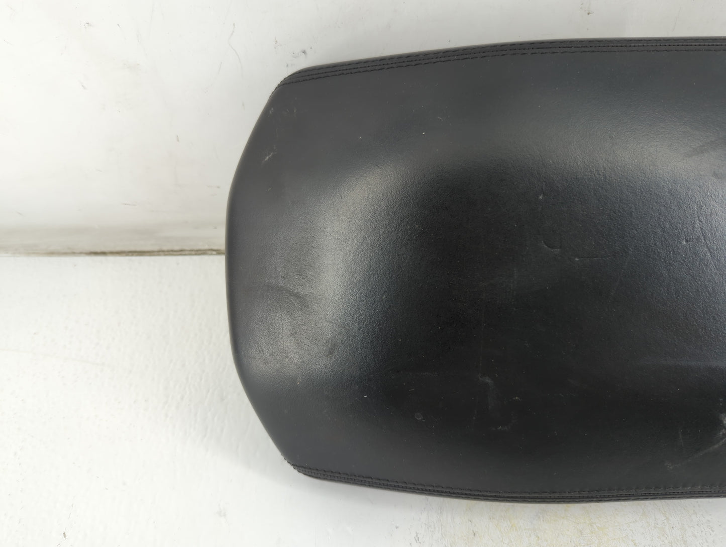 2013-2019 Land Rover Range Rover Center Console Armrest Cover Lid Fits Fits 2013 2014 2015 2016 2017 2018 2019 OEM Used Auto