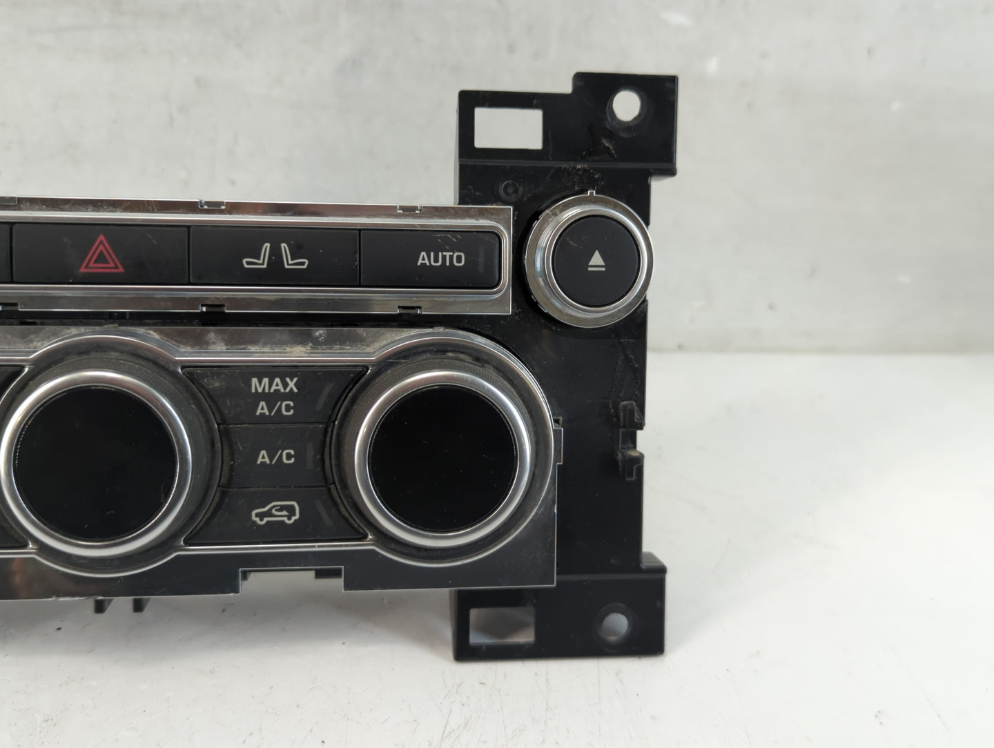 2014-2015 Land Rover Range Rover Climate Control Module Temperature AC/Heater Replacement P/N:DPLA-18A802-DG Fits Fits 2014 