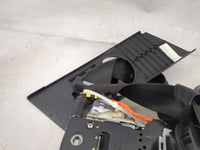 2013-2019 Land Rover Range Rover Driver Seatbelt Buckle - Oemusedautoparts1.com
