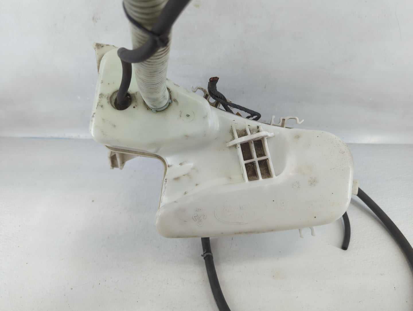 2013 Land Rover Range Rover Windshield Washer Fluid Reservoir Bottle Oem - Oemusedautoparts1.com