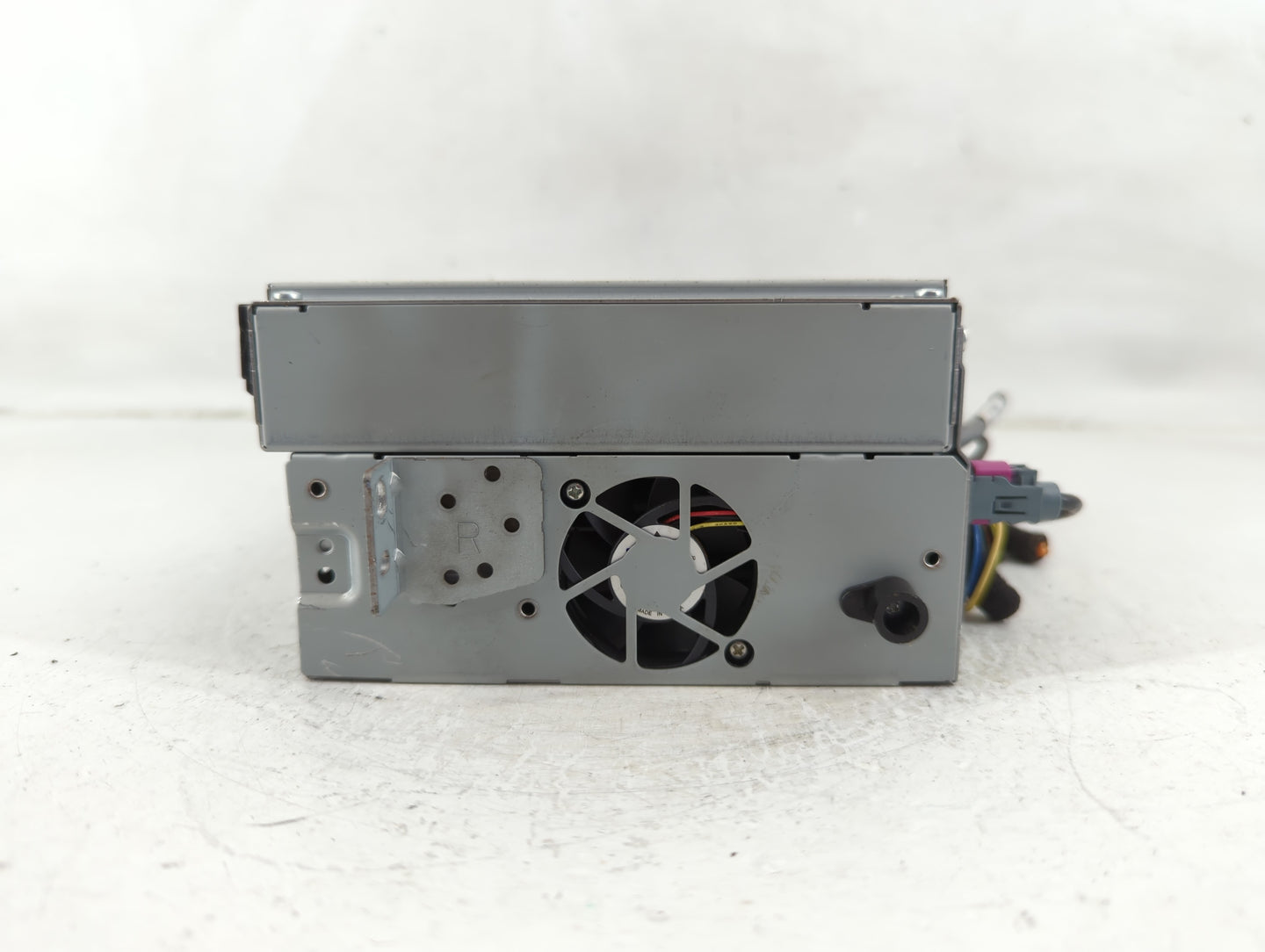 2012-2016 Land Rover Range Rover Evoque Radio AM FM Cd Player Receiver Replacement P/N:50645928AA Fits OEM Used Auto Parts -