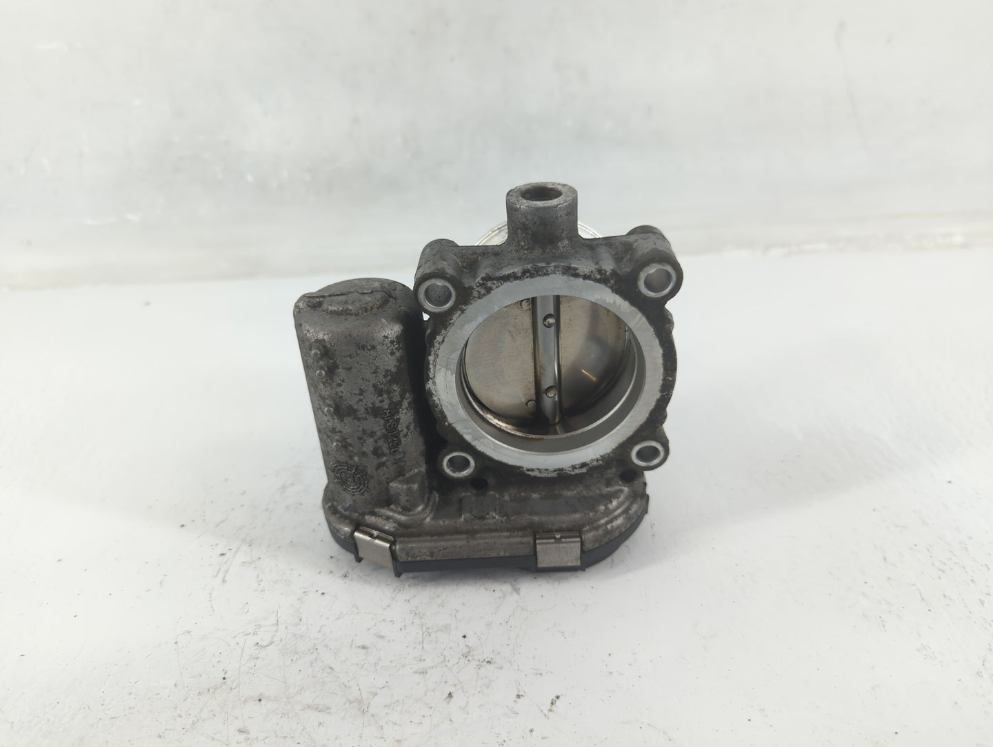 2014-2017 Land Rover Range Rover Evoque Throttle Body P/N:CM5E 9F991 AD Fits Fits 2014 2015 2016 2017 OEM Used Auto Parts - 