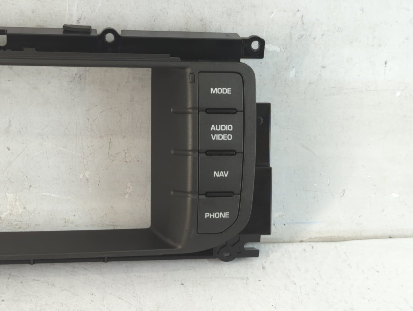 2013-2015 Land Rover Range Rover Evoque Radio AM FM Cd Player Receiver Replacement P/N:EJ32-18C858-GC 140821-04 Fits OEM Use